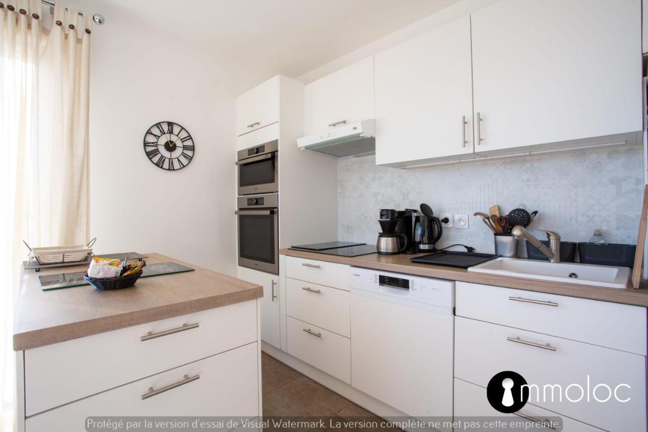 Air-conditioned With Pool Garage In A Luxury Feriehus *